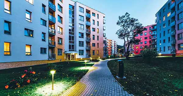 LED-Außenbeleuchtung einer Wohnanlage LED-Außenbeleuchtung einer Wohnanlage